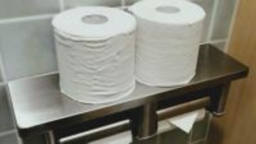 石油不足で「プラスチック製品」消える？ ガソリン補助金より先にやるべき“令和の節約運動”