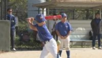 ティーボール大会開催　止まったボールをバットで打ち歓声　140人が参加　大分