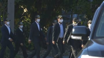 警察官になりすまし20代女性から現金詐取の疑い　山口組系組員ら3人逮捕　大分県警が事務所を家宅捜索