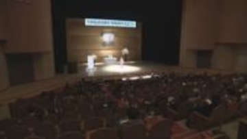 「童話の里」で表現力豊かな物語の語りを披露　全国語りべ大会