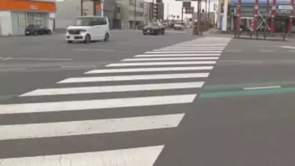 国道交差点で自転車の40代女性が車にはねられ大けが　車は逃走　警察がひき逃げ事件として捜査　大分