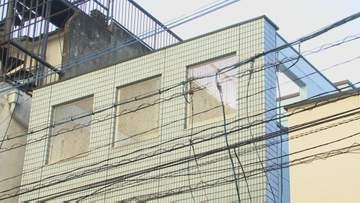 3階建て建物の屋上で作業中、外装業の56歳男性が死亡　現場に脚立…作業中に転落か　大分