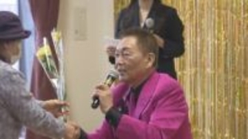 スター錦野旦さんが故郷・大分で熱唱　老人ホームで特殊詐欺防止を呼びかけ