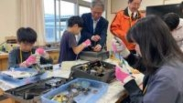 少年少女発明クラブ開講式 初回は「家電製品分解」大分