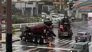 国道10号でミキサー車2台が絡む事故　現場を中心に周辺で最大6キロの渋滞　大分市