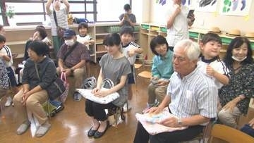 感謝を込めて似顔絵をプレゼント　幼稚園で祖父母を招いてお楽しみ会
