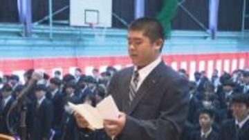 大分市の楊志館高校　県内高校最初の入学式　30年ぶり制服変更