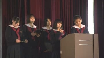 電車やバスの席を譲りやすくする「キーホルダー」開発　大分商業高校で探究学習の発表会