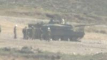 なぜ10式戦車で暴発事故は起きたのか？ 元陸将が指摘する「障害物」「強度不足」の懸念　過去に類似事例も