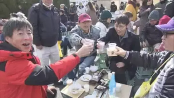 純米新酒お披露目 八鹿酒造で「極寒蔵開き」 大分