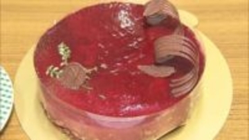 パティシエ目指す学生たちの卒業制作展　個性豊かなケーキを披露　大分