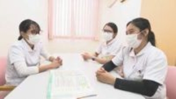 ミャンマーの女性3人が難関「介護福祉士」に一発合格　国内情勢悪化で来日、夜勤中も勉強…たゆまぬ努力が実を結ぶ