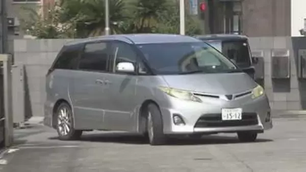 レンタル店周辺で４人刺傷事件　殺人未遂容疑で再逮捕の男を送検