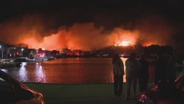 大分市佐賀関で大規模火災　170棟以上が焼失、強風で延焼続く　男性1人と連絡取れず　県が自衛隊派遣を調整中