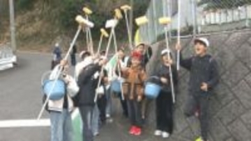 小学生が学校周辺のカーブミラーを清掃　卒業前に地域へ恩返し　大分
