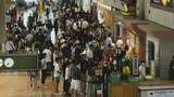 「「大型連休」が生産性低下と低賃金を招く “一斉に休む日本”はもう限界？ 休みの分散化で渋滞も観光業も変わる」の画像1