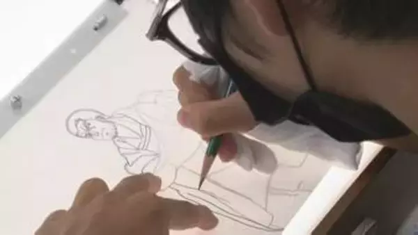 「忍たま」や「ドラえもん」手がけたプロ直伝　高校生が“手描き”アニメ制作に挑む