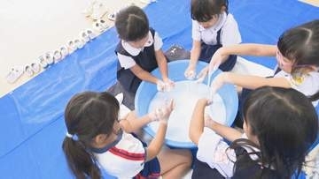 片栗粉で「ダイラタンシー現象」　園児が科学の不思議を体験する教室開催