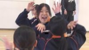 医療・福祉を学ぶ高校生が車いすバスケを体験　障害者理解と共生社会を考える