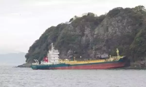 高松市庵治町沖の島に砂利運搬船乗り上げ…ケガ人なし　大阪・貝塚港から山口・下松港へ航行中【香川】