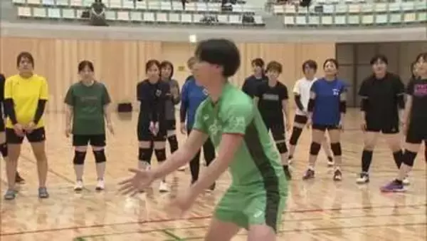 ＳＶリーグ男子 広島サンダーズ選手招いて　ママさんバレーボール教室【香川・高松市】