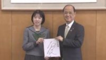 卓球の世界選手権に日本代表で出場へ　山陽学園高３年の面手凜選手が岡山市の大森市長に健闘誓う【岡山】
