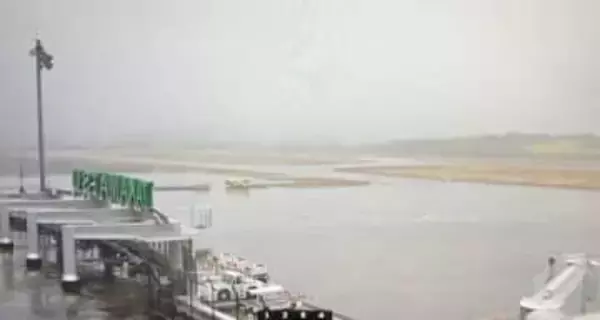 【速報】高松空港の羽田線ダイヤ乱れる　高松行き初便が高松空港の視界不良で羽田空港に引き返し【香川】