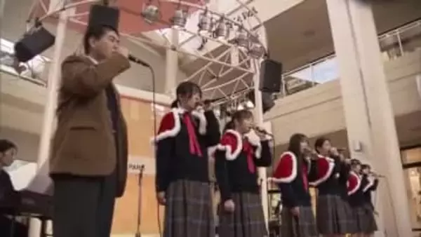 全国優勝の高校生グループも迫力ある歌声披露　倉敷市の商業施設でクリスマスコンサート【岡山】