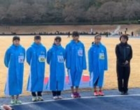 重圧の一年間を乗り越え最終５区で大逆転！全国中学校駅伝・女子で京山が史上３校目の大会３連覇【岡山】