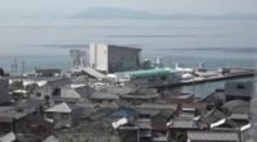 小豆島・坂手港で男性が岸壁に上がる際、海に転落…ケガなし　高松・神戸航路の乗り場近くの岸壁【香川】