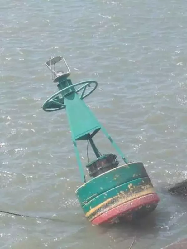 瀬戸内海で強風の影響…水島港で「灯浮標（ブイ）」流される…台船が「走錨」で航路付近に流出【岡山】