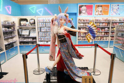 ホロライブや初音ミクにエスターバニーなど日本の「Kawaii」が満載！ 6つの専門店が展開する「キデイランド オモカド店」フォトレポート
