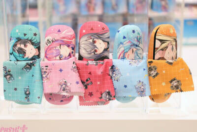 ホロライブや初音ミクにエスターバニーなど日本の「Kawaii」が満載！ 6つの専門店が展開する「キデイランド オモカド店」フォトレポート