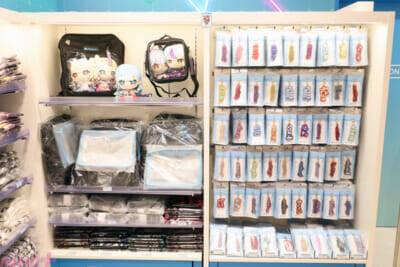 ホロライブや初音ミクにエスターバニーなど日本の「Kawaii」が満載！ 6つの専門店が展開する「キデイランド オモカド店」フォトレポート