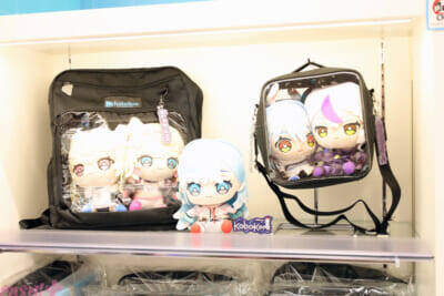 ホロライブや初音ミクにエスターバニーなど日本の「Kawaii」が満載！ 6つの専門店が展開する「キデイランド オモカド店」フォトレポート