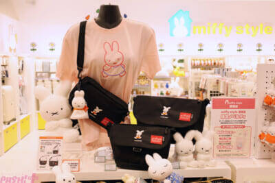 ホロライブや初音ミクにエスターバニーなど日本の「Kawaii」が満載！ 6つの専門店が展開する「キデイランド オモカド店」フォトレポート