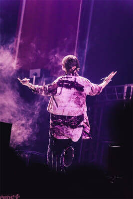 「シクフォニ」来春の2ndライブ開催のサプライズ発表も！ 3Dとリアルで2.5次元を体現した『SIXFONIA One Man Live【Six-tuation】vol.II -Virtual-』ファイナル公演レポート到着