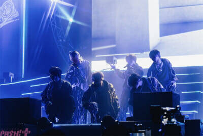 「シクフォニ」来春の2ndライブ開催のサプライズ発表も！ 3Dとリアルで2.5次元を体現した『SIXFONIA One Man Live【Six-tuation】vol.II -Virtual-』ファイナル公演レポート到着