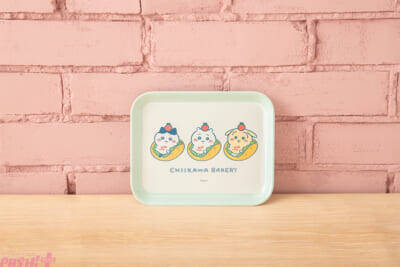 『ちいかわ』かわいいトレーやお土産にピッタリな紅茶缶も！ 「ちいかわベーカリー ポップアップショップ」がラフォーレ原宿にオープン