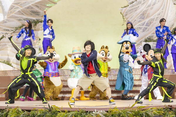 ミッキーが“世界のダンスと音楽の祭典”を開催！東京ディズニーシー新ショー「ダンス・ザ・グローブ！」が開幕