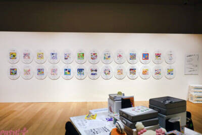 かわいい「たまごっち」たちの姿や開発秘話＆30周年アートはファン必見！ 「30周年記念 大たまごっち展」会場の様子を写真でお届け