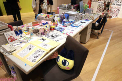 かわいい「たまごっち」たちの姿や開発秘話＆30周年アートはファン必見！ 「30周年記念 大たまごっち展」会場の様子を写真でお届け