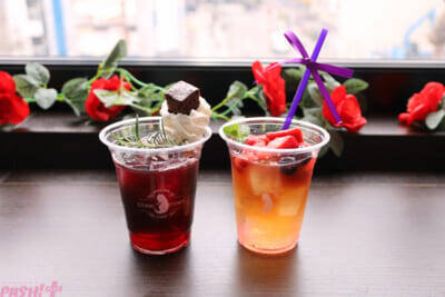 【にじさんじ】おゴージャスな店内とサロメ嬢監修のメニューは「壱百満点」な仕上がり！ 《キュアメイドカフェ25周年記念 壱百満天原サロメの晩餐会》店内の様子をフォトレポートでお届け