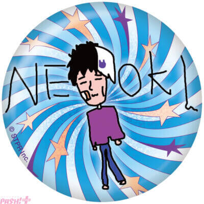 「AMPTAKxCOLORS」まぜ太直筆イラストの缶バッジや試作を重ねてこだわりぬいたリングなどがラインナップ！ 描き下ろしイラストによるバースデーグッズが発売
