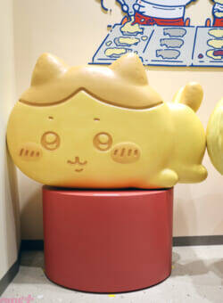 【ちいかわ】見て楽しめる店内や新しいお味のピスタチオなども注目！ 「ちいかわ焼き イオンモール幕張新都心店」の魅力を写真でお届け