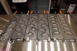 【ちいかわ】見て楽しめる店内や新しいお味のピスタチオなども注目！ 「ちいかわ焼き イオンモール幕張新都心店」の魅力を写真でお届け