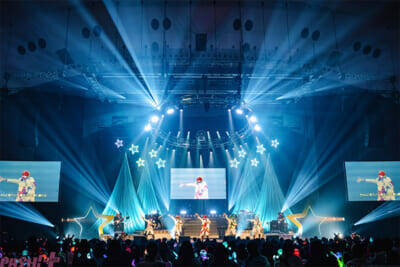 「すたぽら」自身初のホールライブを完全ソールドアウトで開催！ 結成5周年、Relu卒業前最後の5人のステージの写真付きレポートが到着