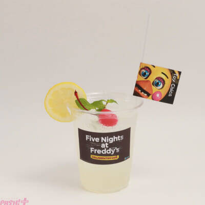 【FNAF】フレディファズベアーズピザやチカのケーキも登場！ 大人気ホラゲー『Five Nights at Freddy’s』日本初のコラボカフェ＆POP-UP SHOPが開催決定