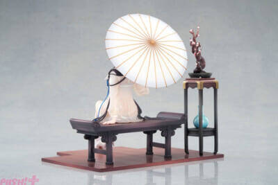 肌の質感は淡い色合いの衣装に負けない美しさ。『アズールレーン』逸仙が着せ替え衣装「しん首蛾眉」の姿でフィギュア化！