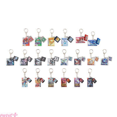 『ポケモン』シリーズ歴代ゲームソフトのパッケージがTシャツやサコッシュ、キーホルダーになって登場！ ポケモンセンターオンラインで30周年記念グッズが発売